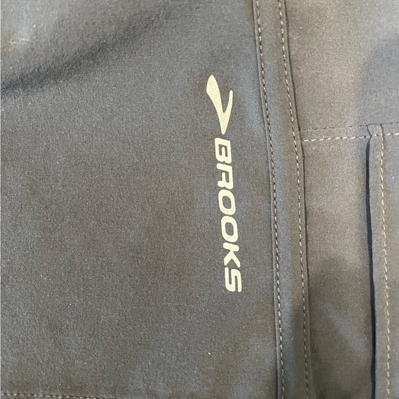 BROOKS GREY Running Skort/Skirt, Size Medium - Picture 7 of 11